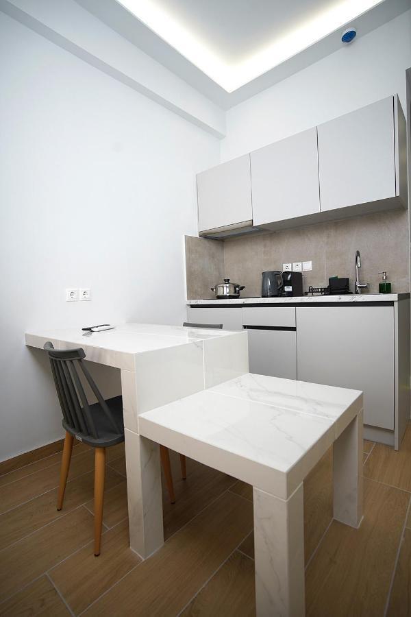 Tip - Top Suites Athén Kültér fotó