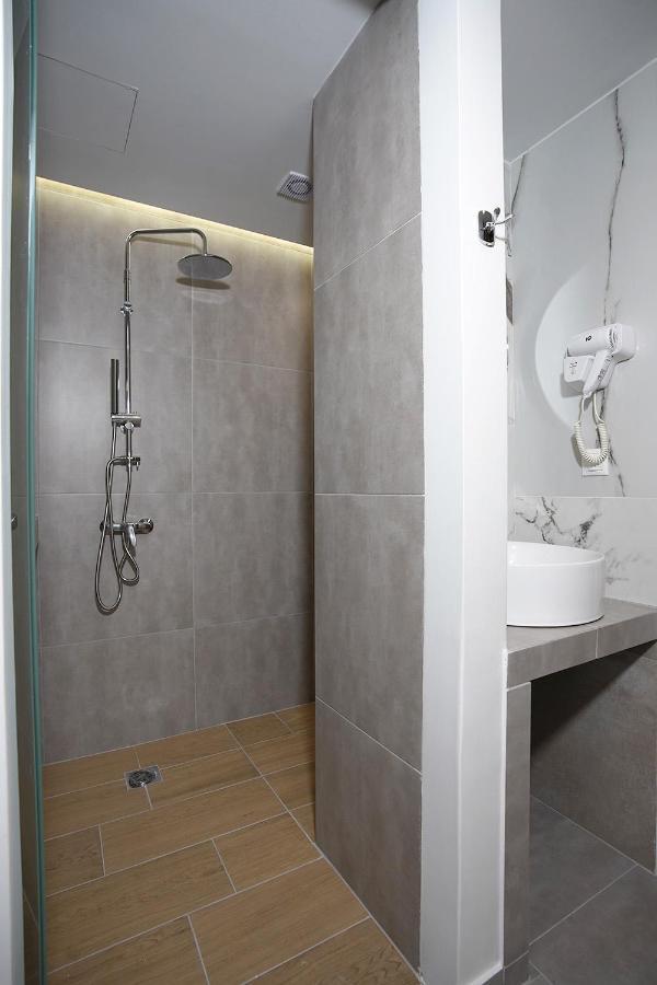 Tip - Top Suites Athén Kültér fotó