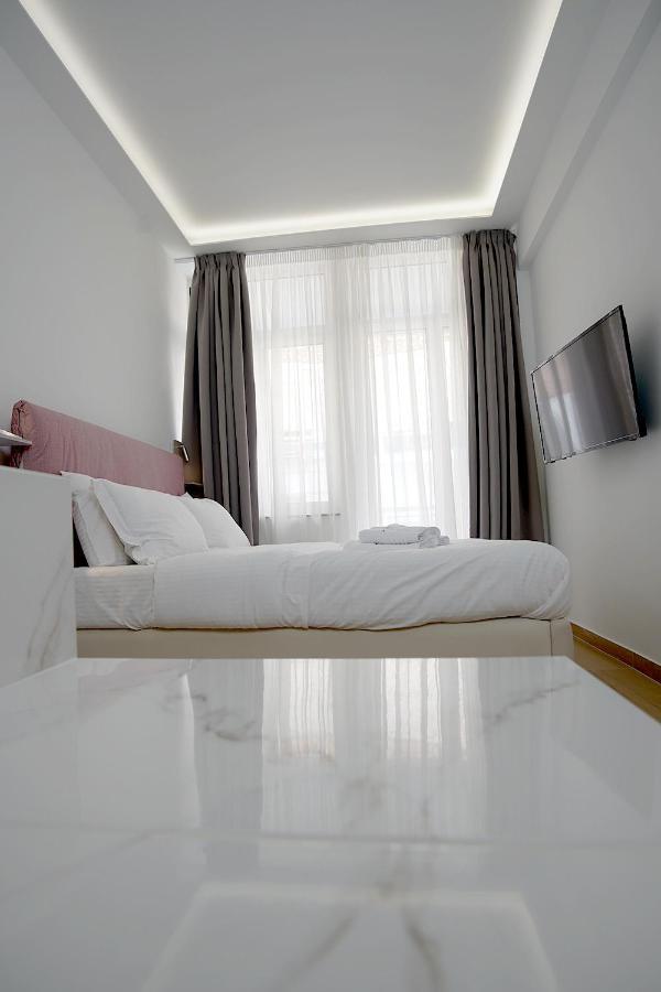 Tip - Top Suites Athén Kültér fotó