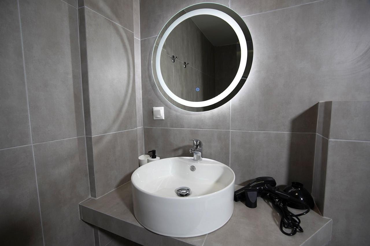 Tip - Top Suites Athén Kültér fotó