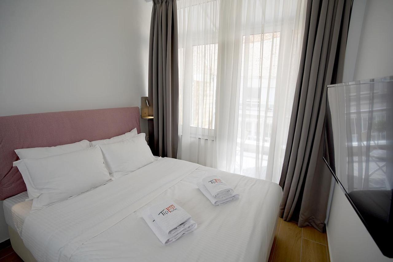 Tip - Top Suites Athén Kültér fotó
